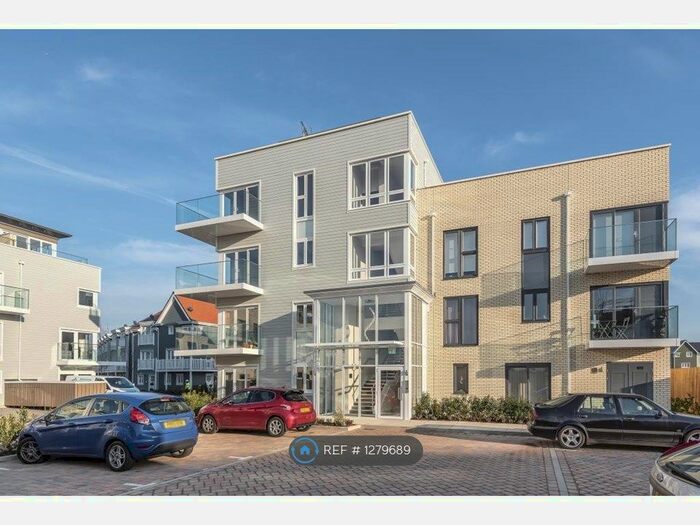 2 Bedroom Flat To Rent In Champlain Street, Reading RG2