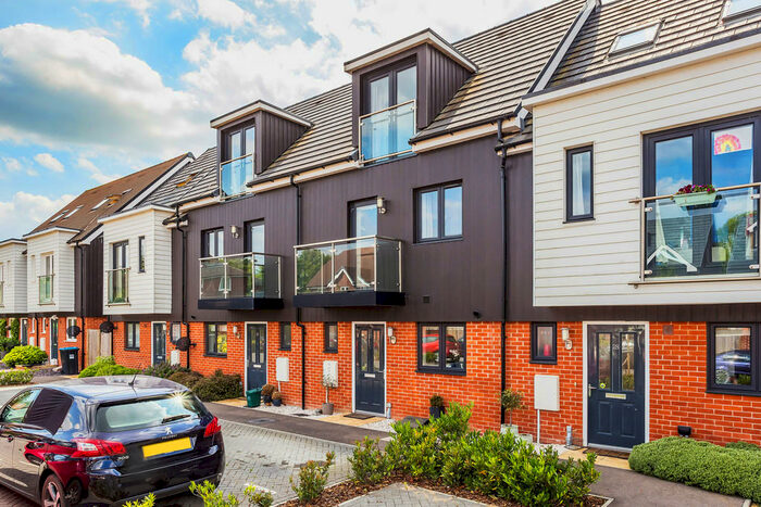 3 Bedroom Terraced House To Rent In Tippett Lane, Oxted, RH8