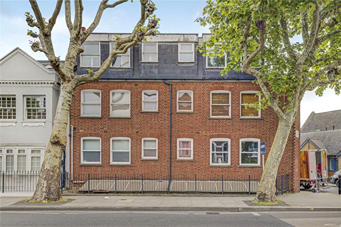 Studio For Sale In Wandsworth Bridge Road, Fulham, London, SW6
