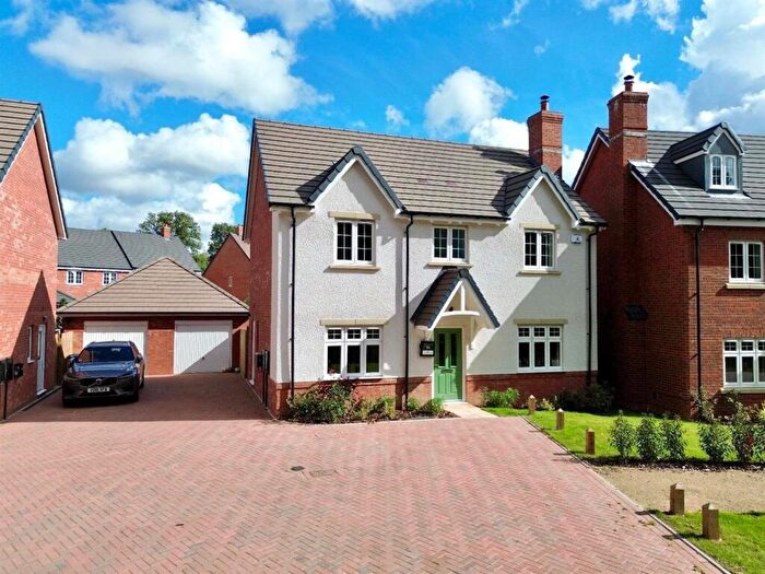 4 Bedroom Detached House For Sale In Thomas Bates Road, Kenilworth, CV8