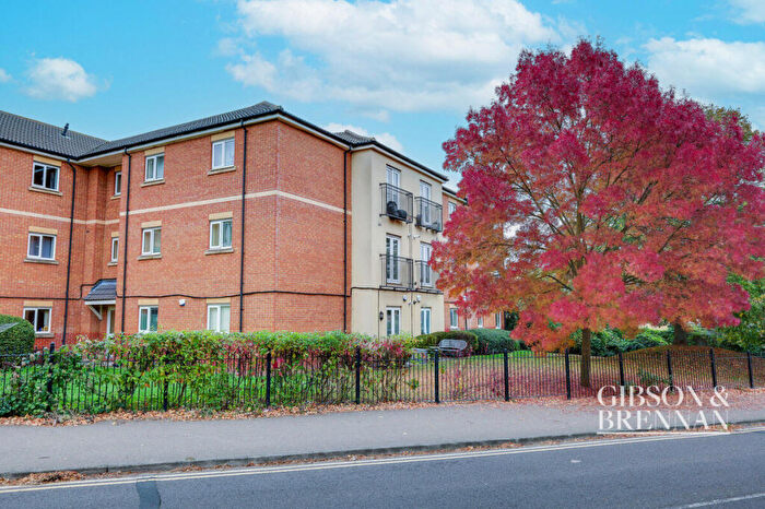 2 Bedroom Flat To Rent In Beeston Courts, Basildon, SS15