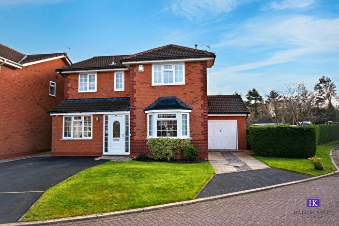 4 Bedroom Detached House For Sale In Coppice Green, Kingswood, Warrington, WA5