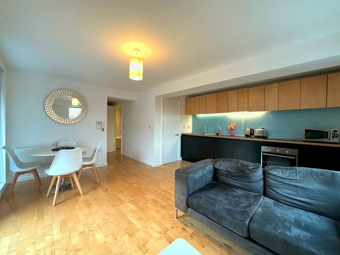 1 Bedroom Flat To Rent In The Avenue, Leeds, LS9