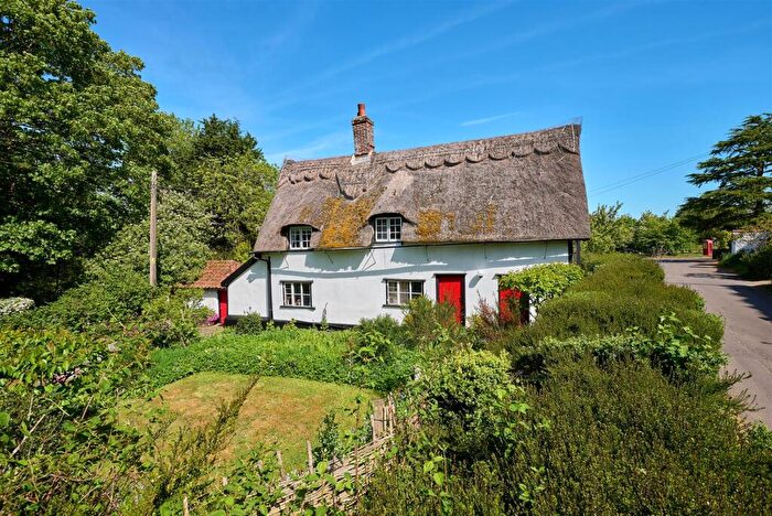 3 Bedroom Link Detached House For Sale In Homersfield, Harleston, IP20