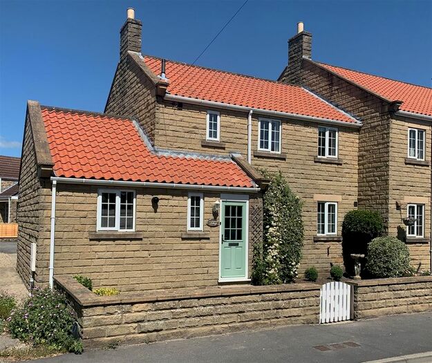 3 Bedroom End Of Terrace House For Sale In Sutton, Thirsk, YO7