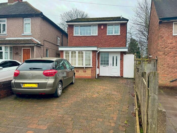 3 Bedroom Detached House To Rent In Bromford Lane, Washwood Heath, Birmingham, B8