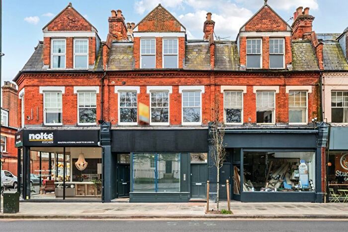 1 Bedroom Flat To Rent In Richmond Road, Twickenham, TW1