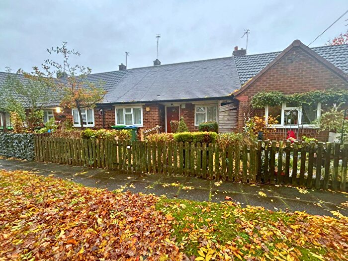 1 Bedroom Bungalow For Sale In The Bungalows, Brickhouse Lane, West Bromwich, B70