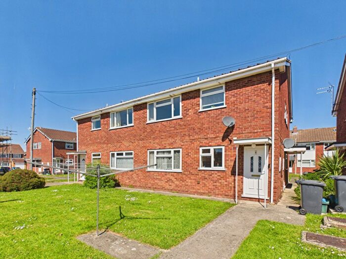2 Bedroom Flat For Sale In Malet Close, Longlevens, Gloucester, Gloucestershire, GL2