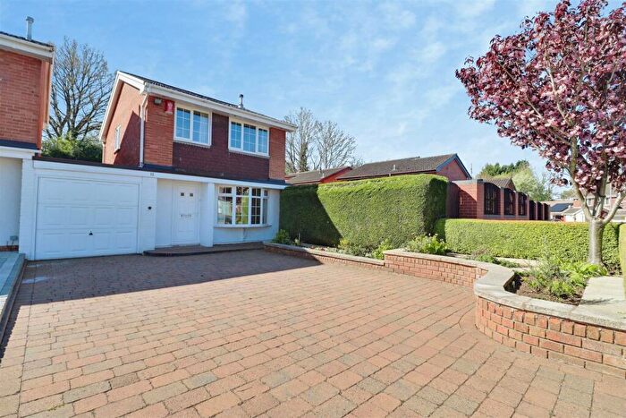 3 Bedroom Detached House For Sale In Pacific Road, Stoke-On-Trent, ST4