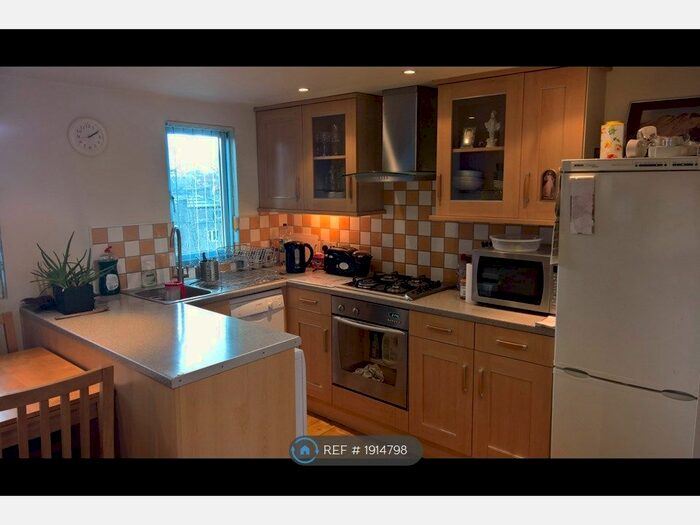 1 Bedroom Flat To Rent In Lynton Road, London, W3