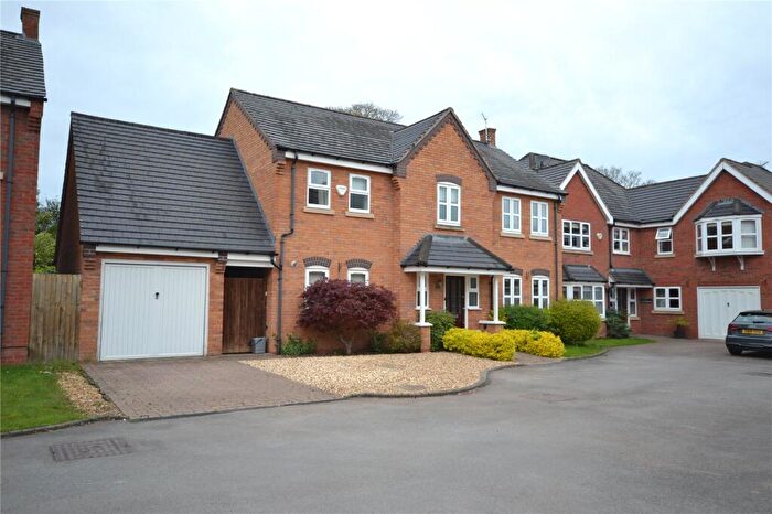 4 Bedroom Detached House For Sale In The Woodlands, Stafford, Staffordshire, ST17