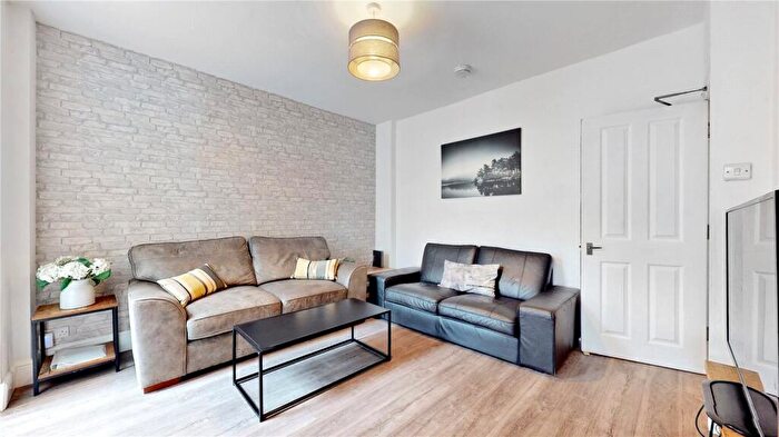 6 Bedroom House To Rent In Arlington Road, BA2