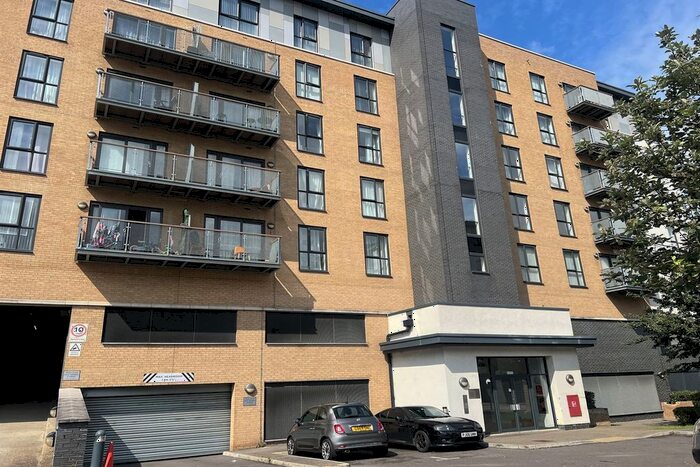 2 Bedroom Flat To Rent In Clydesdale Way, Belvedere, DA17