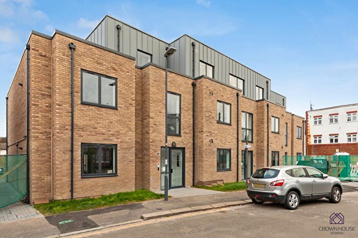 2 Bedroom Flat For Sale In Fairholme Road, Harrow, Middlesex, HA1