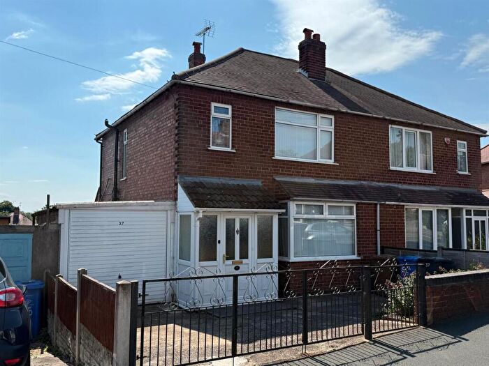 3 Bedroom Semi-Detached House For Sale In Madison Avenue, Chaddesden, Derby, DE21