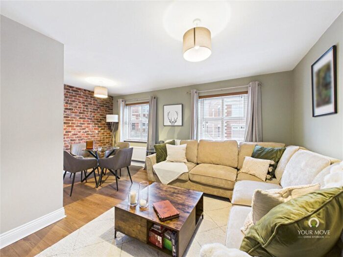 4 Bedroom Terraced House For Sale In Sunderland Road, Gateshead, NE8