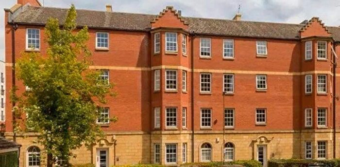 2 Bedroom Flat To Rent In Fox Street, Edinburgh, Midlothian, EH6