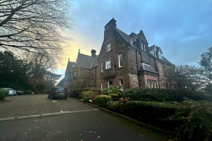 2 Bedroom Flat To Rent In New Heys Drive, Liverpool, L18