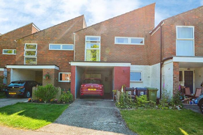 3 Bedroom Terraced House For Sale In Meades Lane, Chesham, HP5