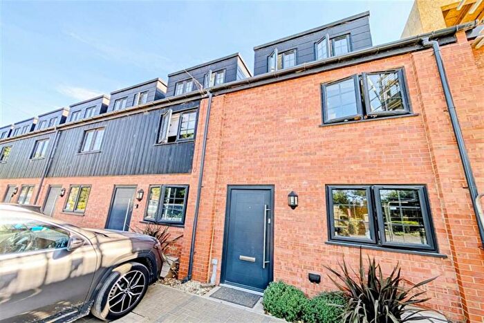 3 Bedroom Terraced House For Sale In Dorchester, DT1