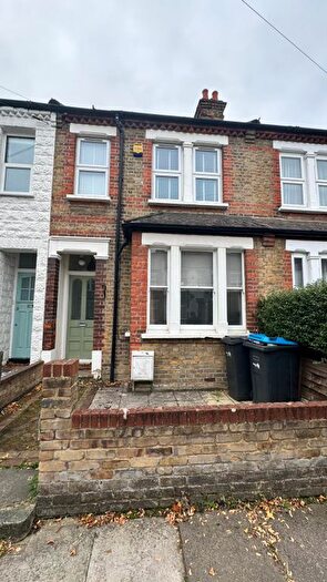 3 Bedroom Terraced House To Rent In Alberta Road, Enfield, EN1