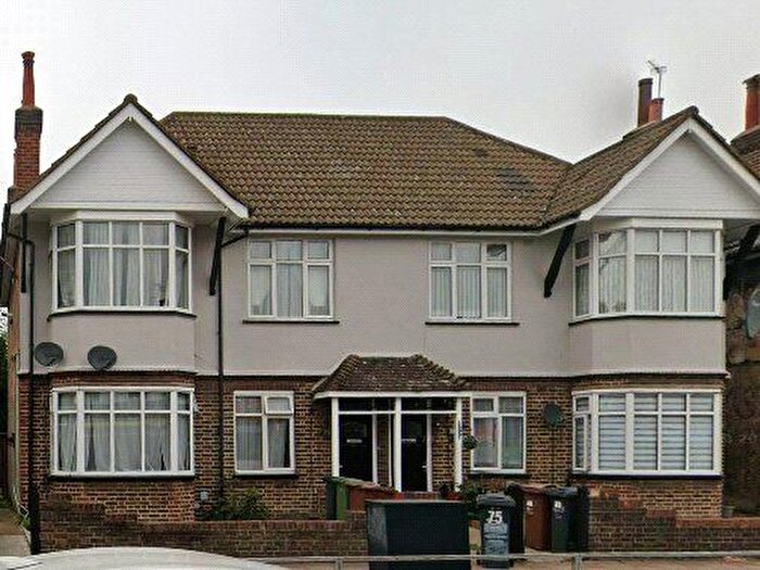 2 Bedroom Flat To Rent In High Road, Chadwell Heath, Romford, Essex, RM6