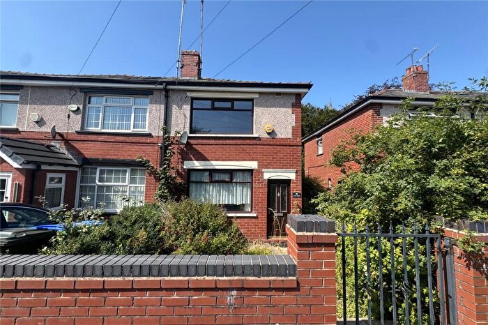 2 Bedroom End Of Terrace House For Sale In Park Road, Hamer, Rochdale, Greater Manchester, OL12