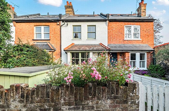 4 Bedroom Terraced House For Sale In Gomer Gardens, Teddington, TW11