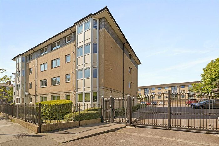 1 Bedroom Flat To Rent In Nightingale Court, Tollington Park, Finsbury Park, N4