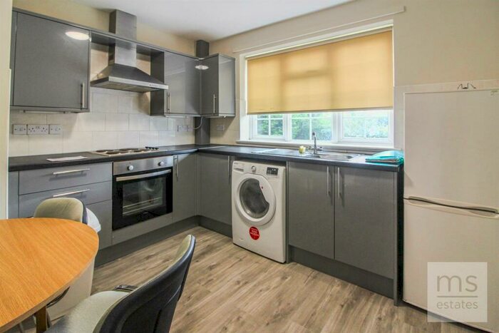 2 Bedroom Flat To Rent In Derby Road, Lenton, Nottingham, NG7