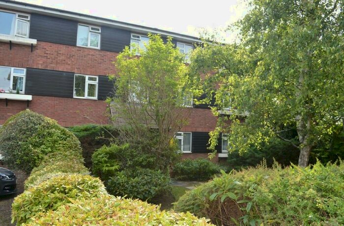 1 Bedroom Flat To Rent In The Stanfords, East Street, Epsom, Surrey, KT17