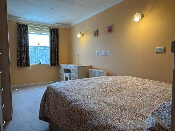 1 Bedroom Retirement Property For Sale In Hillyard Court, Mill Lane, Wareham, BH20 - Photo 4