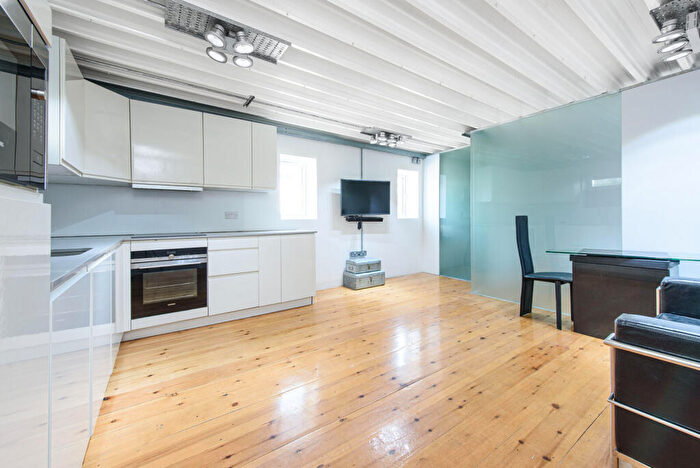 1 Bedroom Flat For Sale In Scout Way, Mill Hill, London, NW7