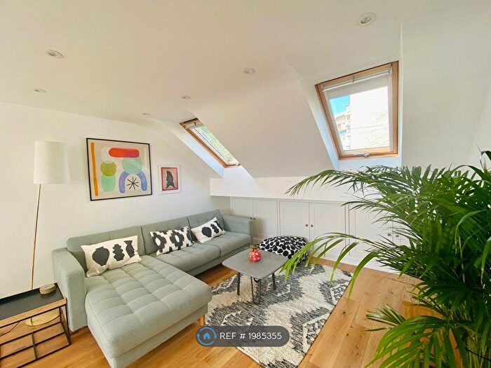 2 Bedroom Detached House To Rent In Armada Place, Bristol, BS1