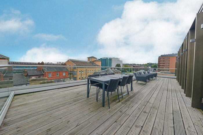 1 Bedroom Studio To Rent In George Street, Luton, LU1