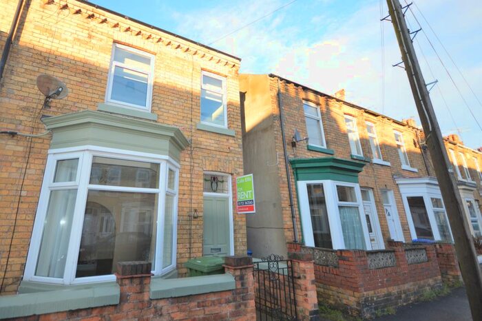2 Bedroom End Of Terrace House To Rent In Candler Street, Scarborough, YO12