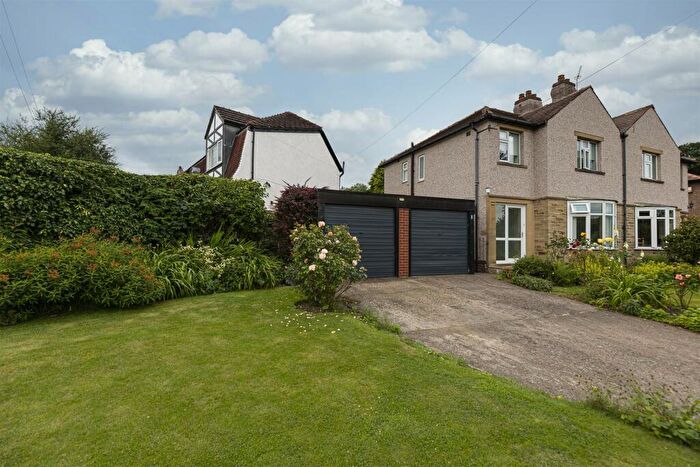 3 Bedroom Semi-Detached House For Sale In Broadgate Crescent, Almondbury, Huddersfield, HD5