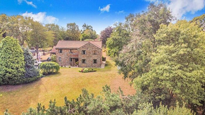 4 Bedroom Detached House For Sale In Chapelfield, Clayton, Doncaster, DN5