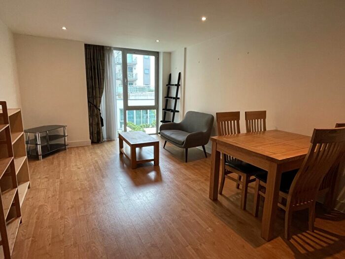 2 Bedroom Apartment To Rent In Navigation Street, Birmingham, Birmingham, B5
