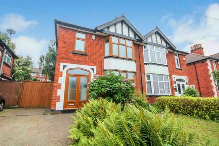 3 Bedroom Semi-Detached House To Rent In Valley Road, NG5