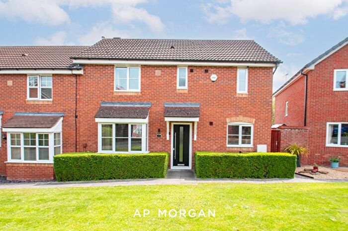 3 Bedroom Semi-Detached House For Sale In Wheatcroft Close, Brockhill, Redditch, Worcestershire, B97