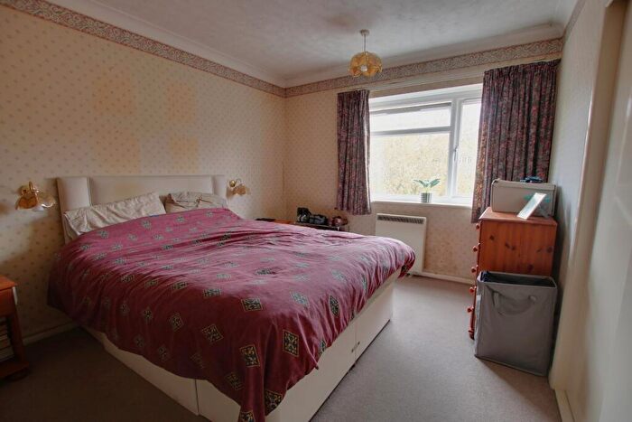 2 Bedroom Apartment For Sale In Winn Road, Southampton, SO17