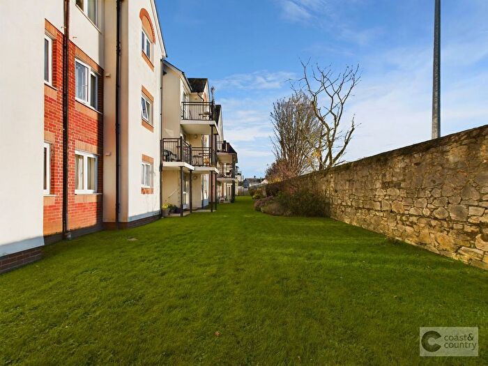1 Bedroom Flat For Sale In Marsh Road, Newton Abbot, TQ12
