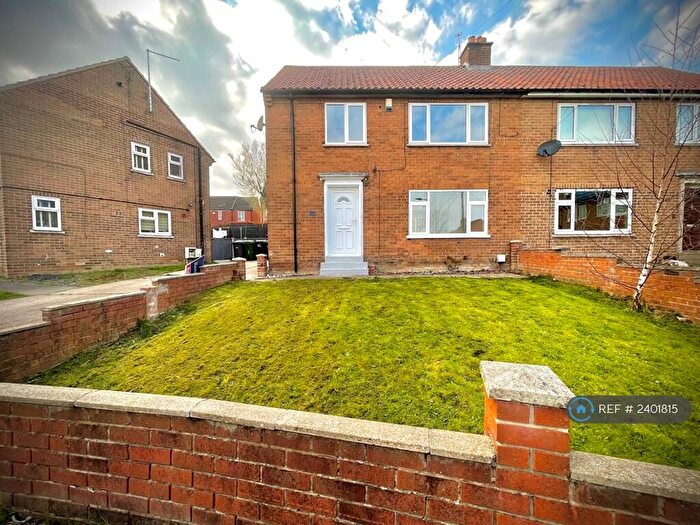 3 Bedroom Semi-Detached House To Rent In Norwood Crescent, Kiveton Park, Sheffield, S26