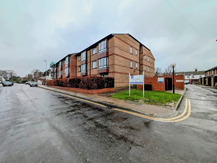 1 Bedroom Flat For Sale In Broadwater Street East, Worthing, BN14