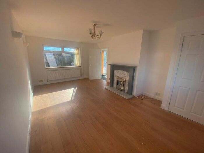 3 Bedroom End Of Terrace House To Rent In Titian Avenue, South Shields, NE34