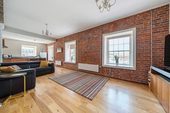 2 Bedroom Flat For Sale In The Granary Amp; Bakery, Weevil Lane, Gosport, PO12