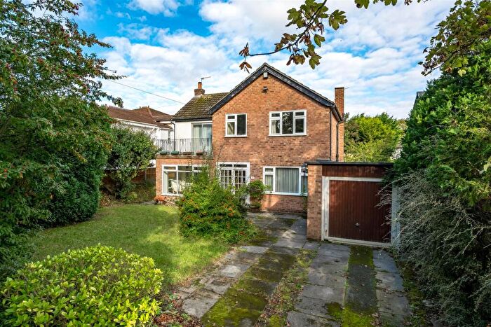 3 Bedroom Detached House For Sale In Wicks Lane, Formby, Liverpool, L37