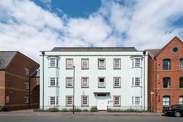 2 Bedroom Flat To Rent In St Thomas Street, Oxford, OX1